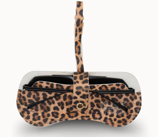 EYE clutch