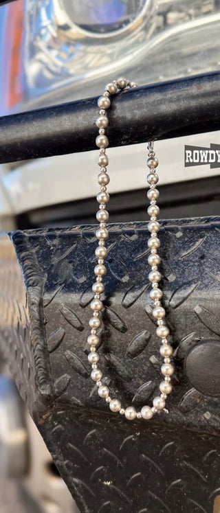 Western Pearl Necklaces