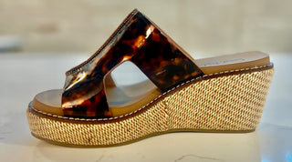 Torte Kiss N Tell Wedge