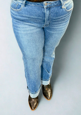 Instinctively jeans FM