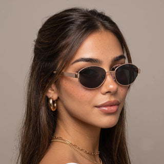 Mia-Black