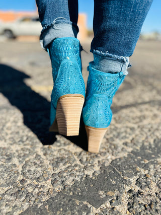 Very G Blinging Maze Turquoise Bootie