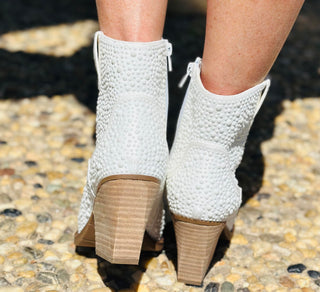 Very G Kady Pearl Bootie - White